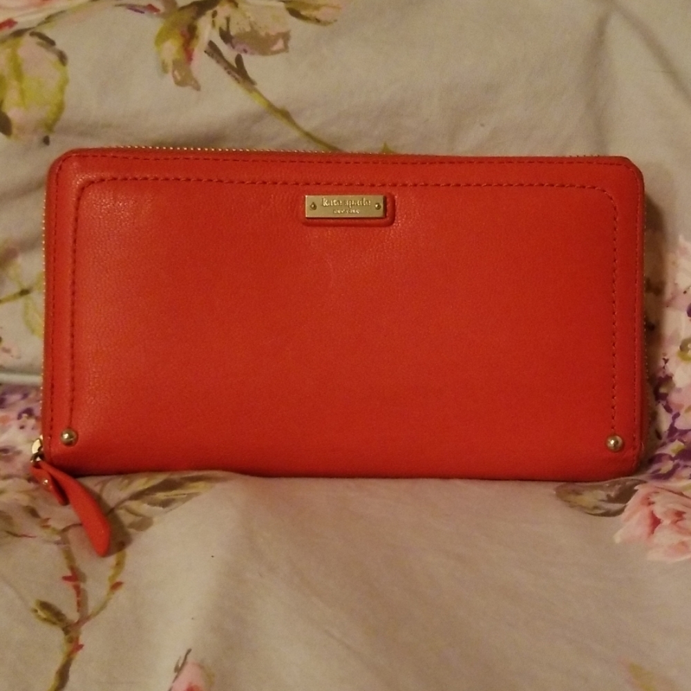 Kate Spade Wallet - Coral - Spacious!